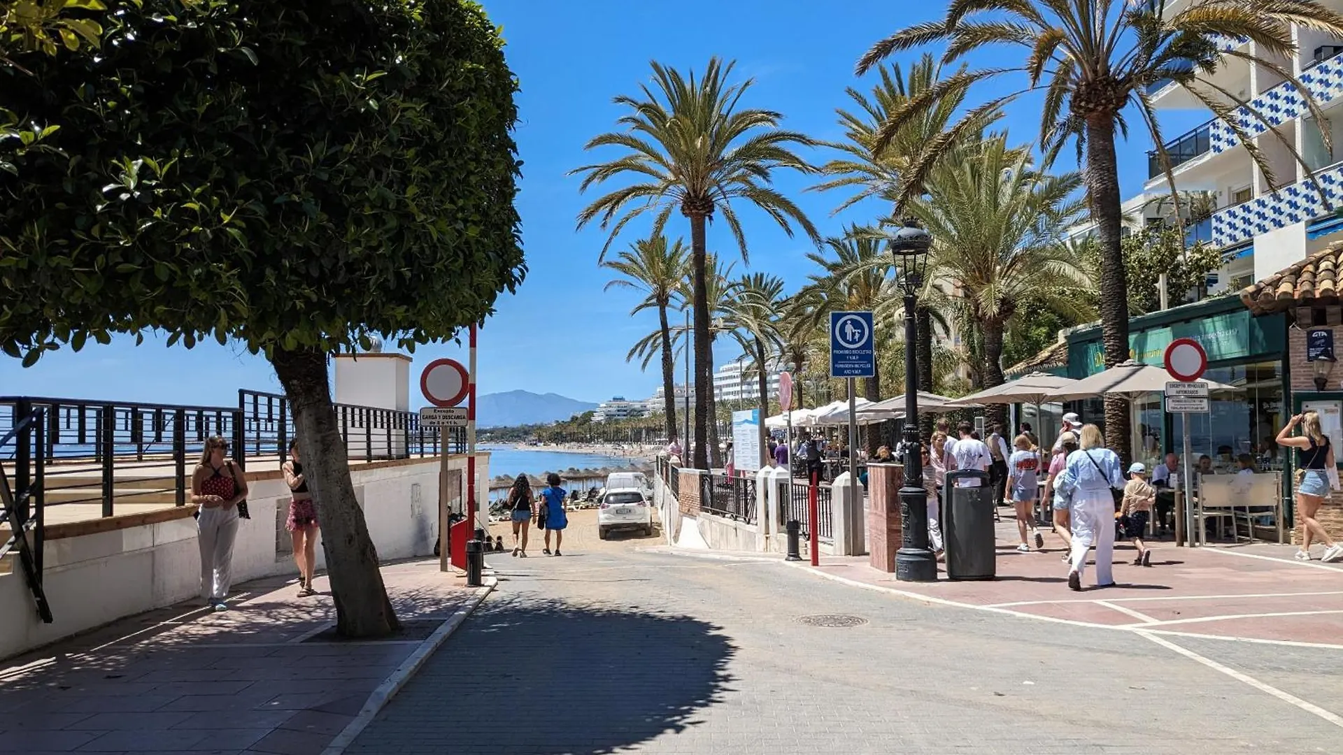 Apartamentos Con Vistas Y Terraza En Marbella Apartment