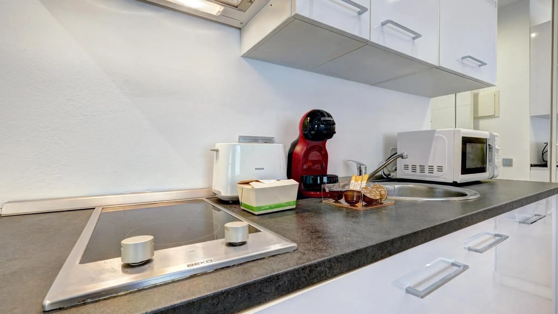 Apartamentos Con Vistas Y Terraza En Marbella Apartment