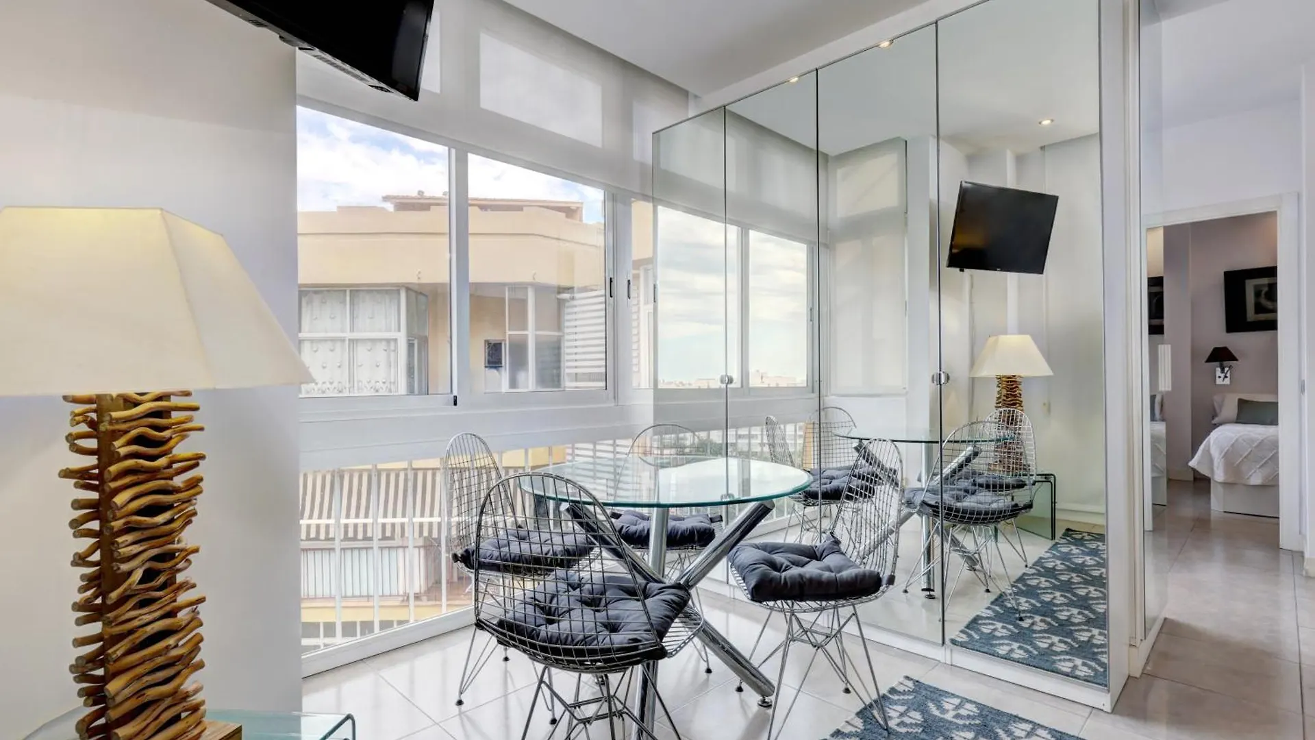 Apartamentos Con Vistas Y Terraza En Marbella Apartment