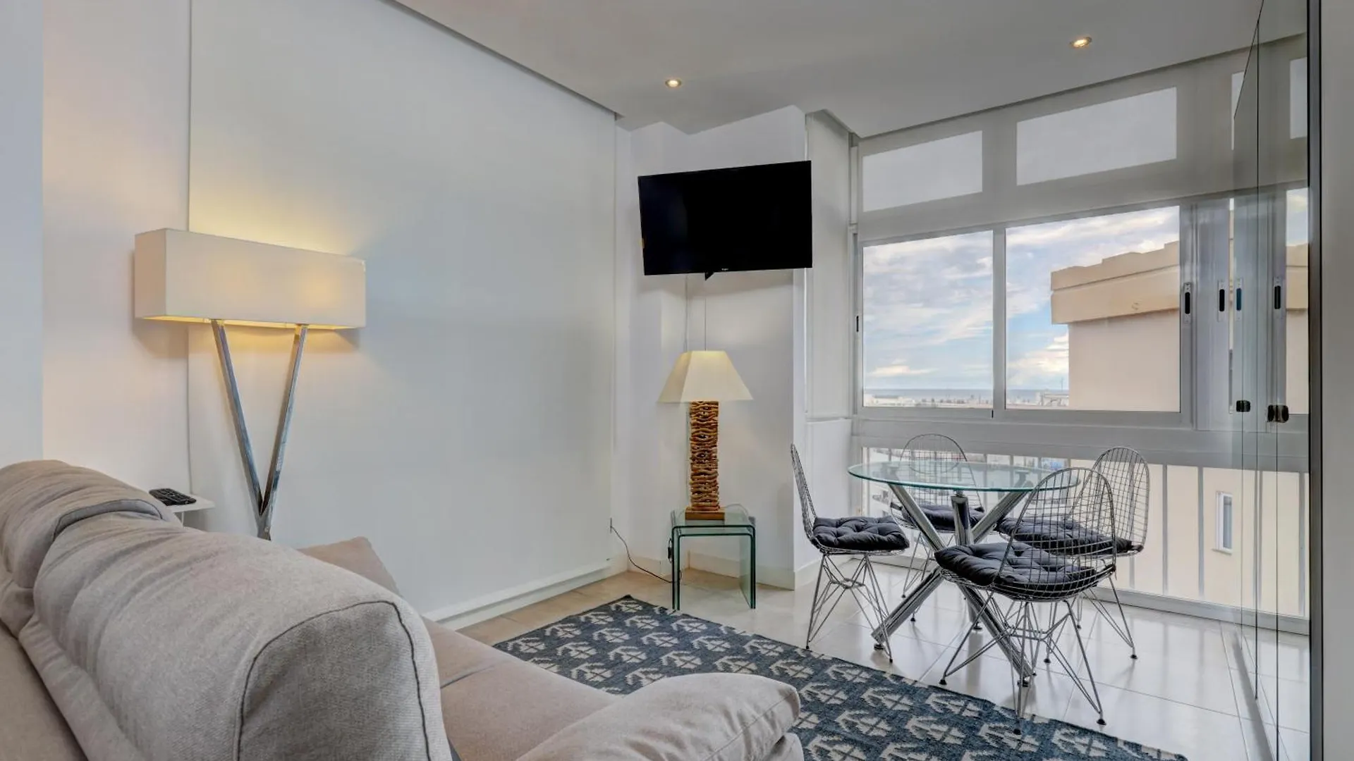 Apartamentos Con Vistas Y Terraza En Marbella Apartment