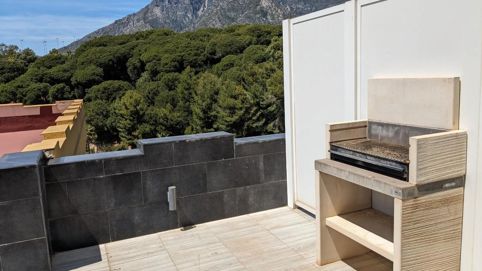 Apartamentos Con Vistas Y Terraza En Marbella 0*,  Spain