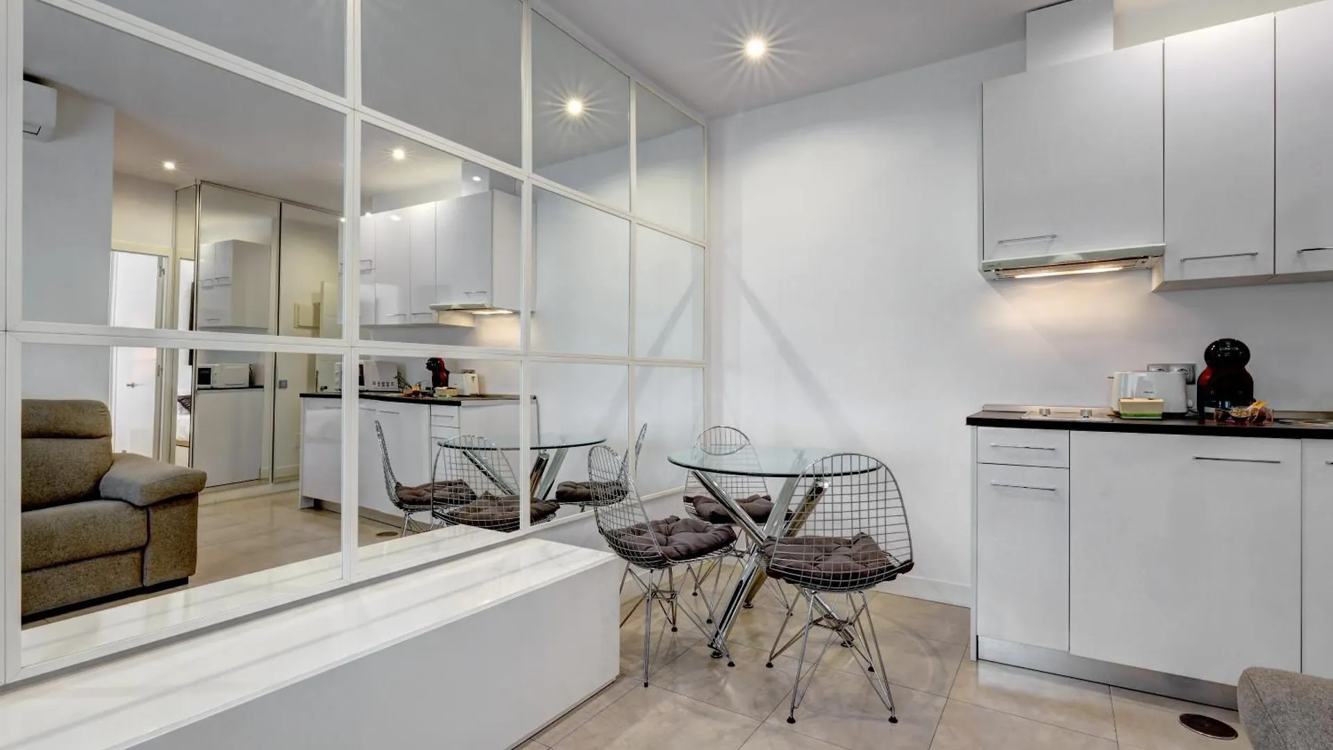 Apartamentos Con Vistas Y Terraza En Marbella 0*,  Spain
